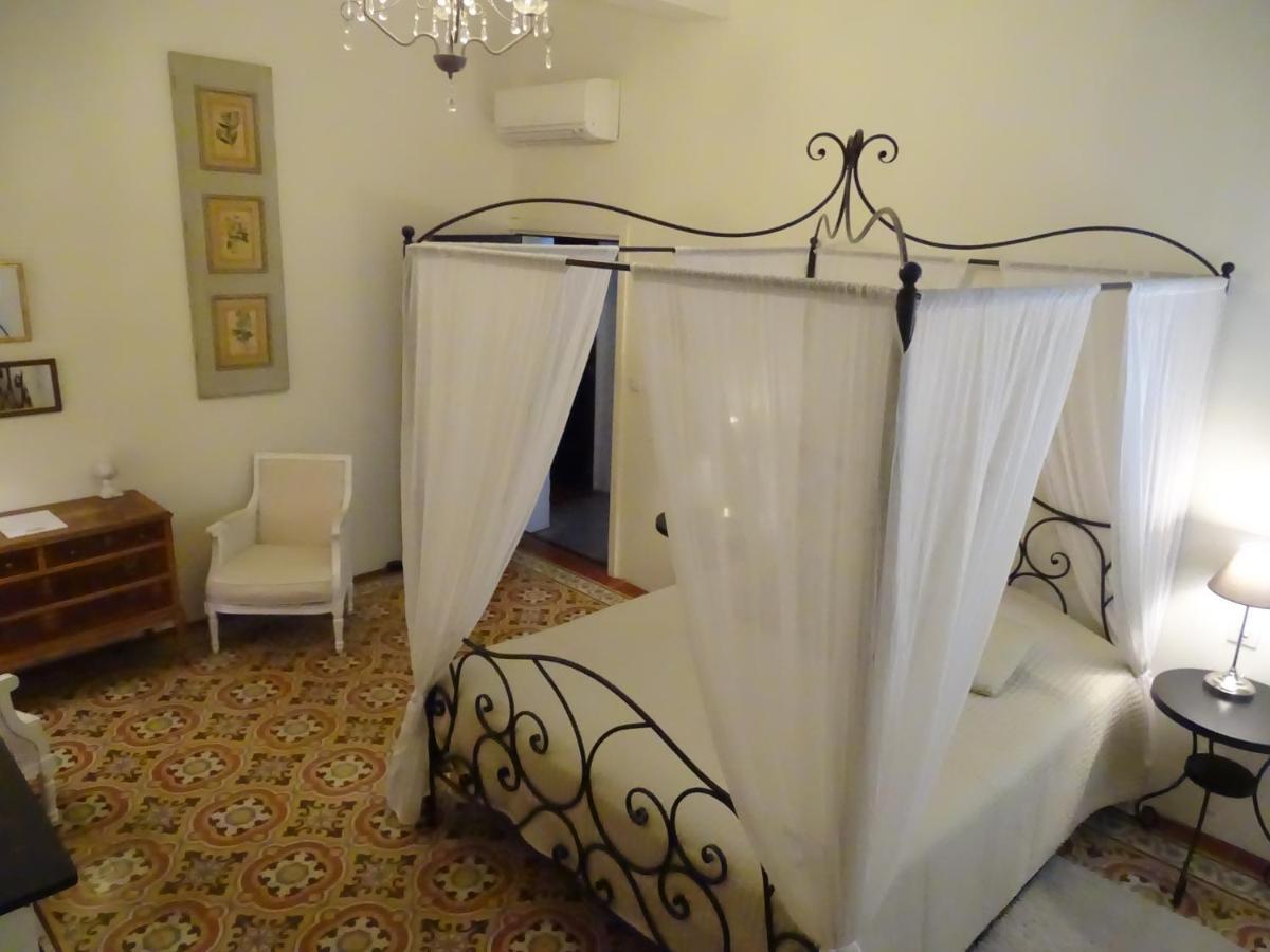 Chambres D'Hotes Belle Vigneronne Монтаньяк Екстер'єр фото